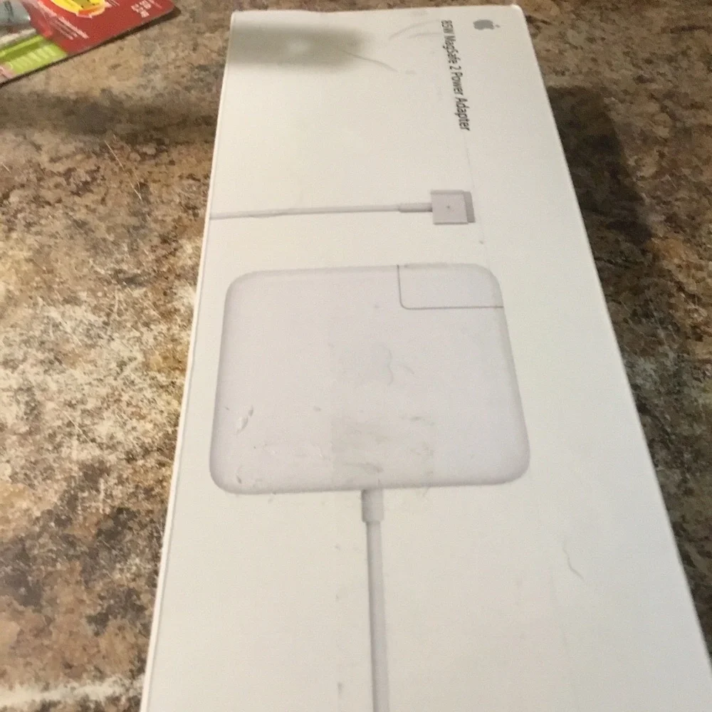 New and sealed Apple 85W MagSafe 2 power Adapter